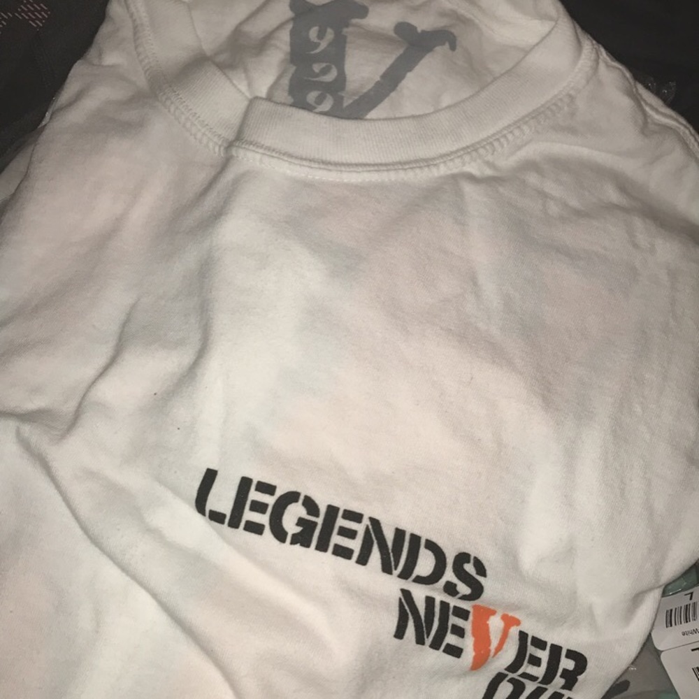 Vlone x Juice Wrld collab Tahirt
